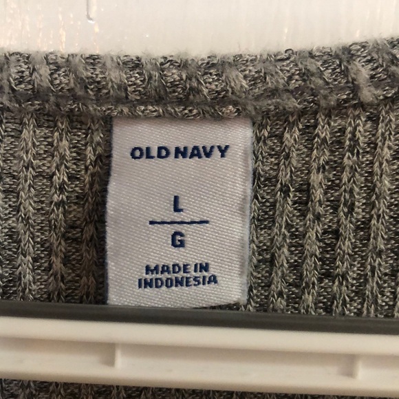 Old navy wrap dress - Picture 2 of 2